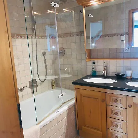 In Ground Floor Cozy Duplex Holiday home