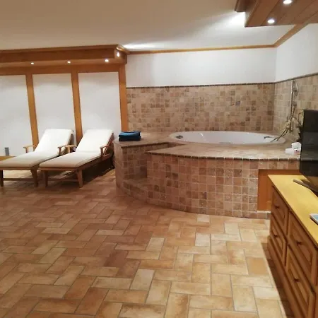 Holiday home In Ground Floor Cozy Duplex Saanenmoser