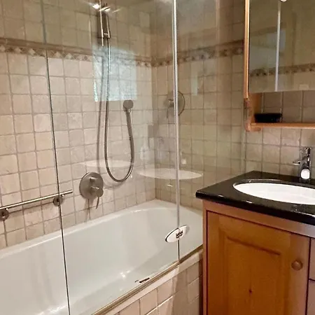 Casa de Férias In Ground Floor Cozy Duplex Saanenmöser