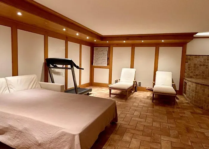 In Ground Floor Cozy Duplex *