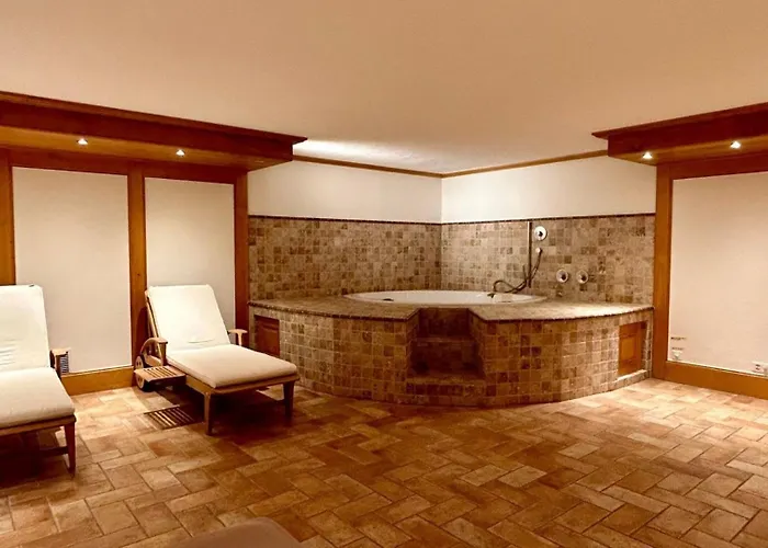 In Ground Floor Cozy Duplex *